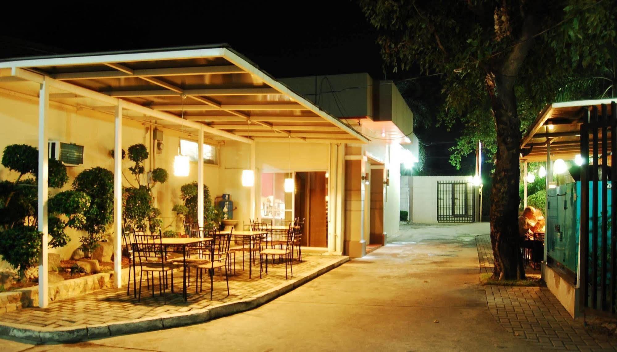 Rumi Apartelle Hotel Angeles Kültér fotó