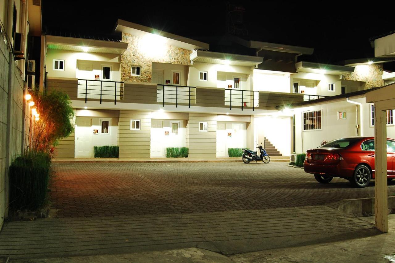 Rumi Apartelle Hotel Angeles Kültér fotó