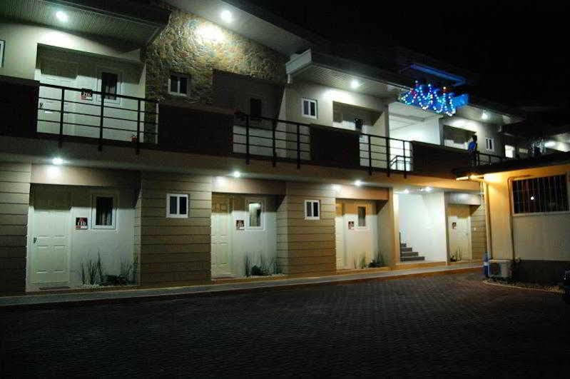 Rumi Apartelle Hotel Angeles Kültér fotó